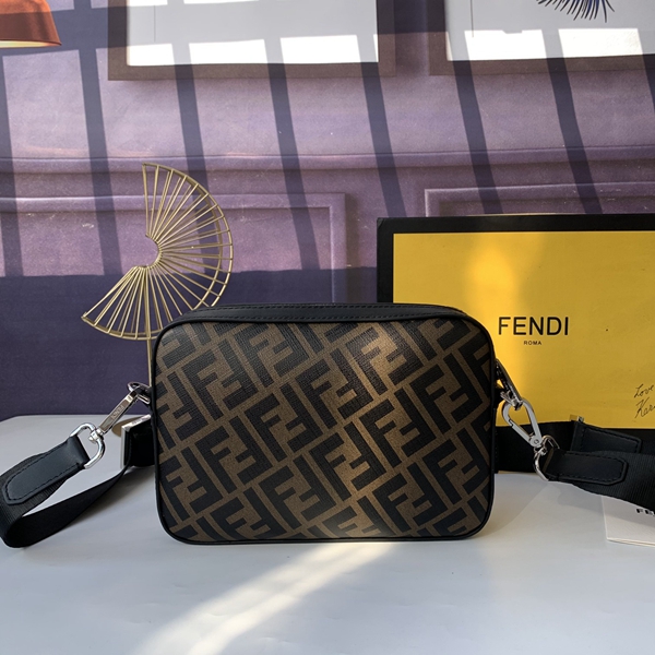 スーパーコピーブランドバッグ背面デザイン